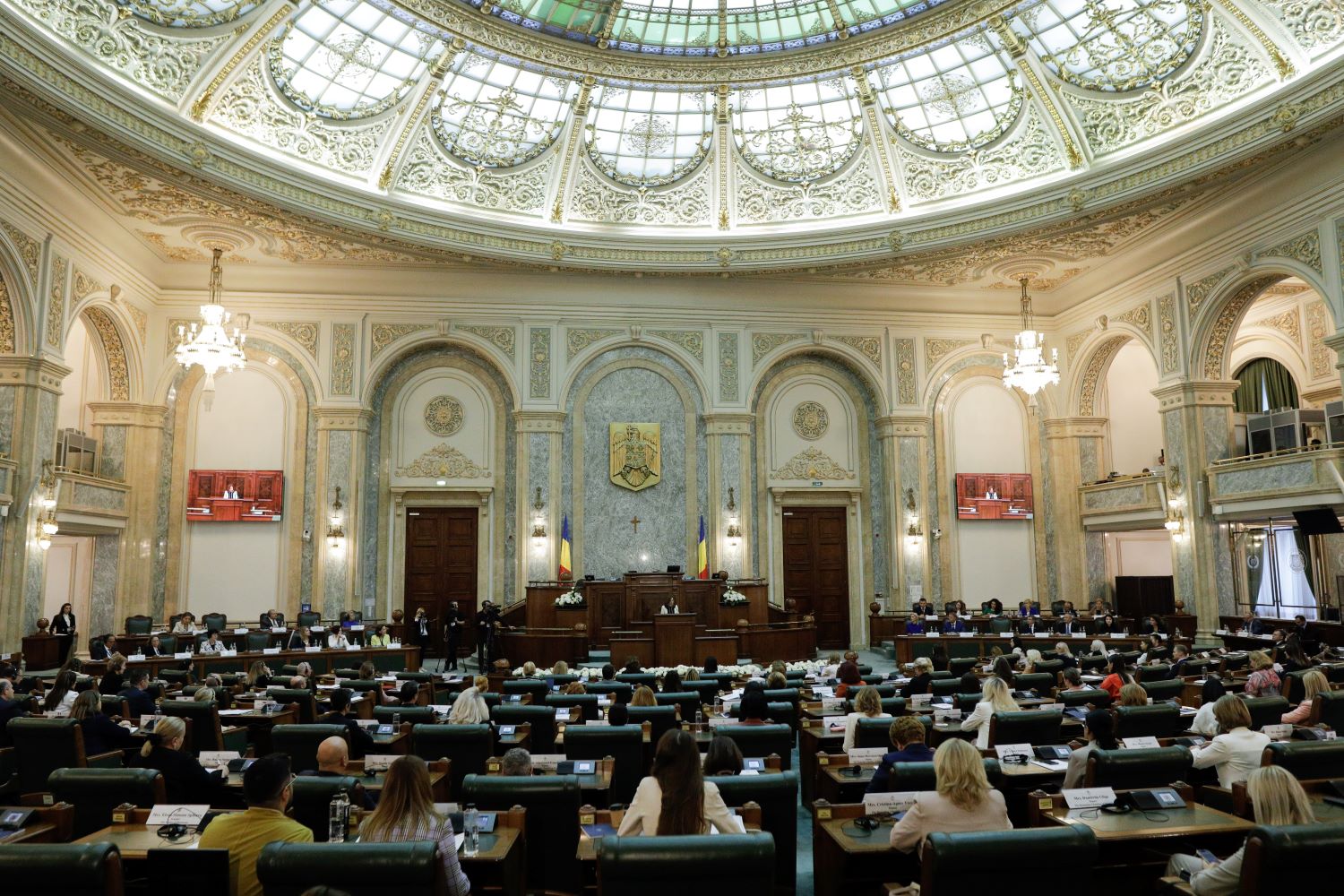 Senatul, ședință extraordinară pentru respingerea proiectului privind pensiile magistraților