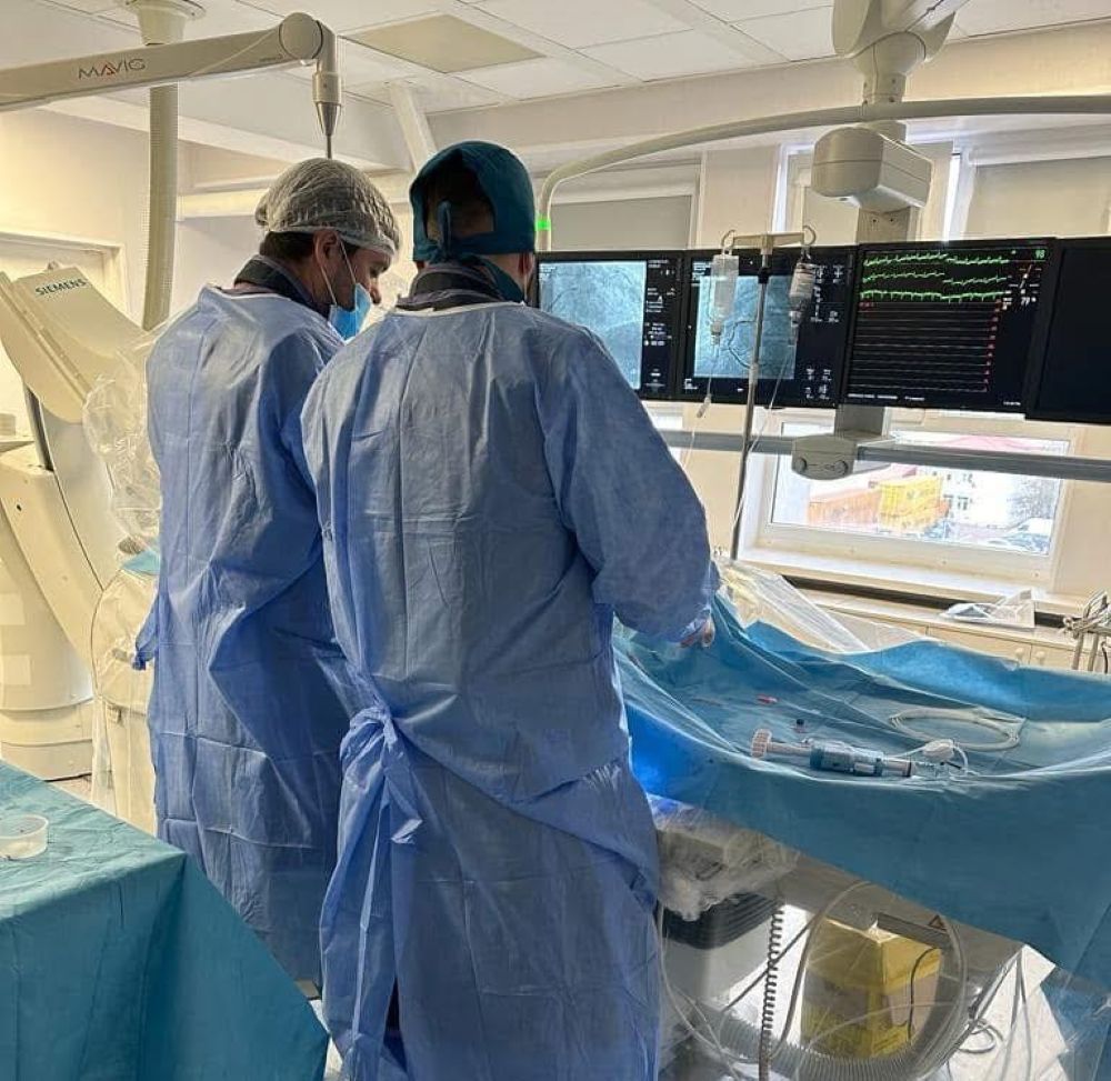 Doi tineri salvați de la moarte de un medic botoșănean: Boala nu ține cont de vârstă