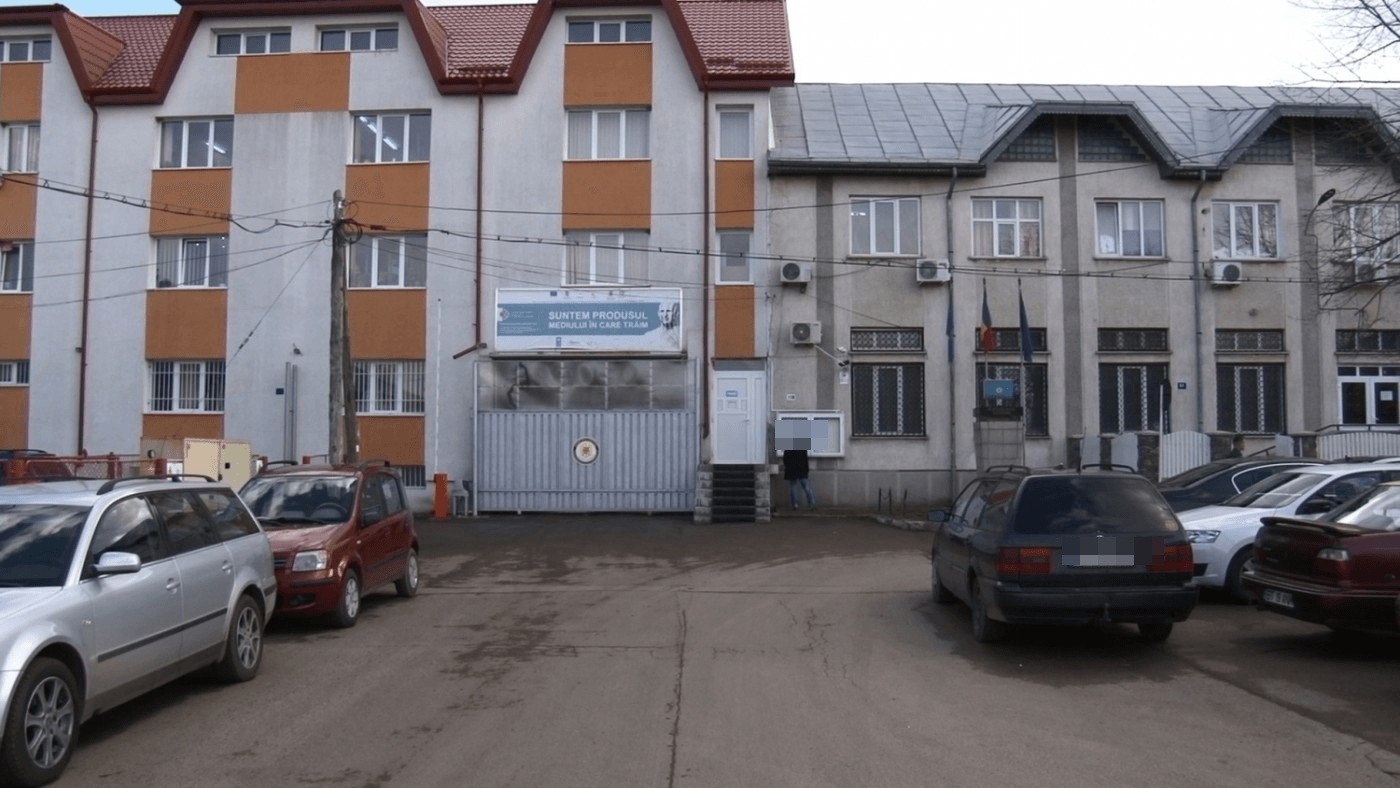 Hoț prins la plimbare prin oraș și băgat după gratii 