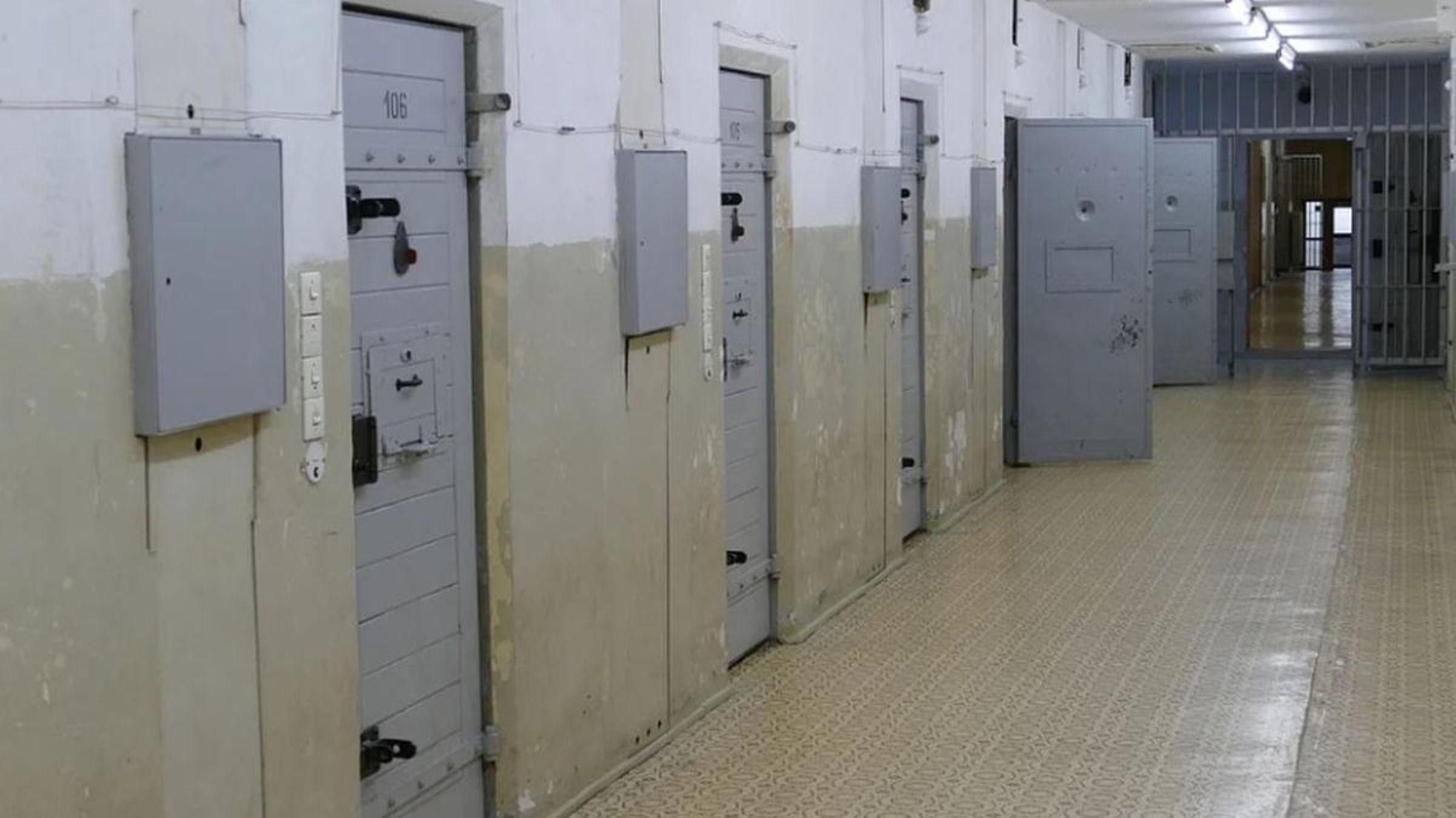 Hoț prins la Botoșani, polițiștii l-au dus la penitenciar 