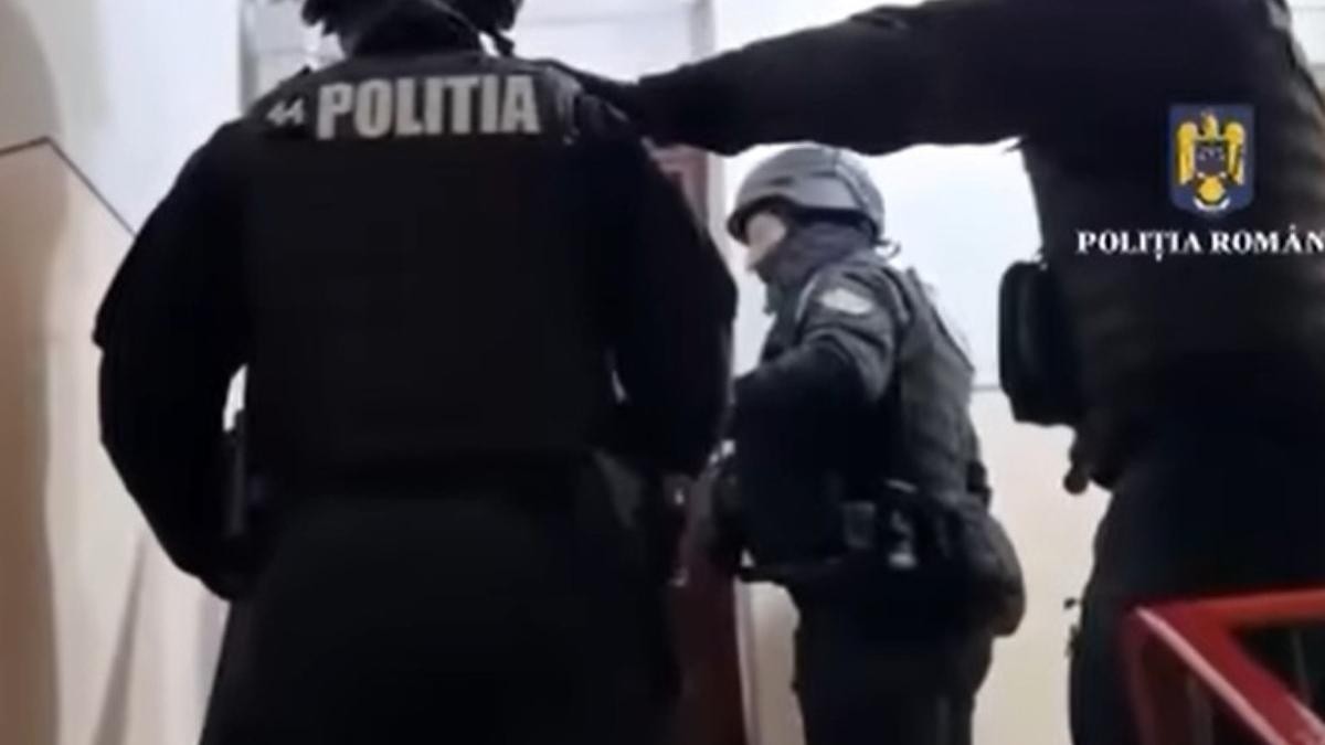 perchezitii la un botosanean care a furat un telefon