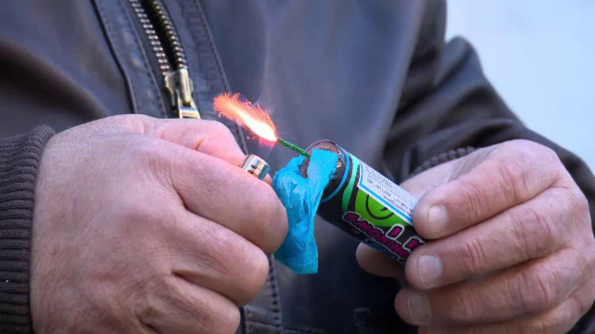 Un ieșean a rămas fără o mână din cauza unei petarde