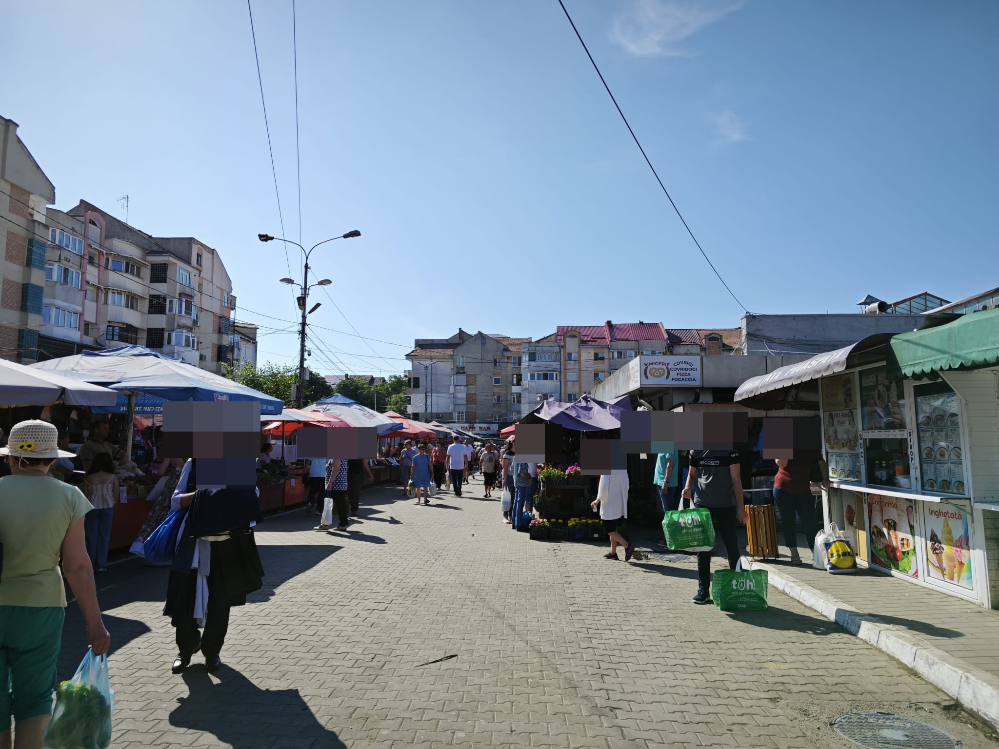 Bișnițar din Piața Centrală amendat cu 20.000 de lei 