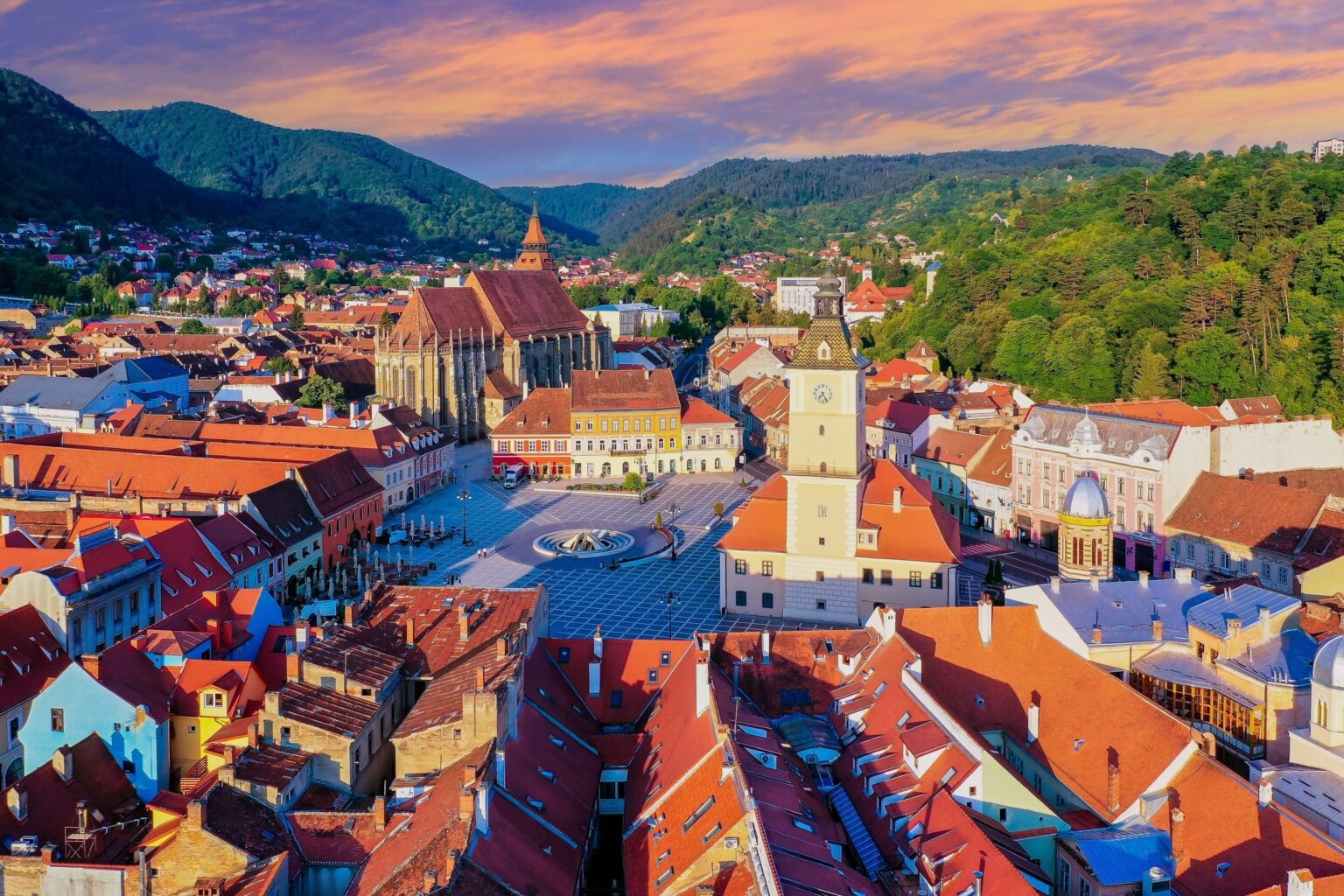 Weekend trending în Brașov, 15-16 august: Unde bei o cafea, o bere artizanală sau mănânci bine dacă ajungi la Brașov Jazz &amp; Blues Festival