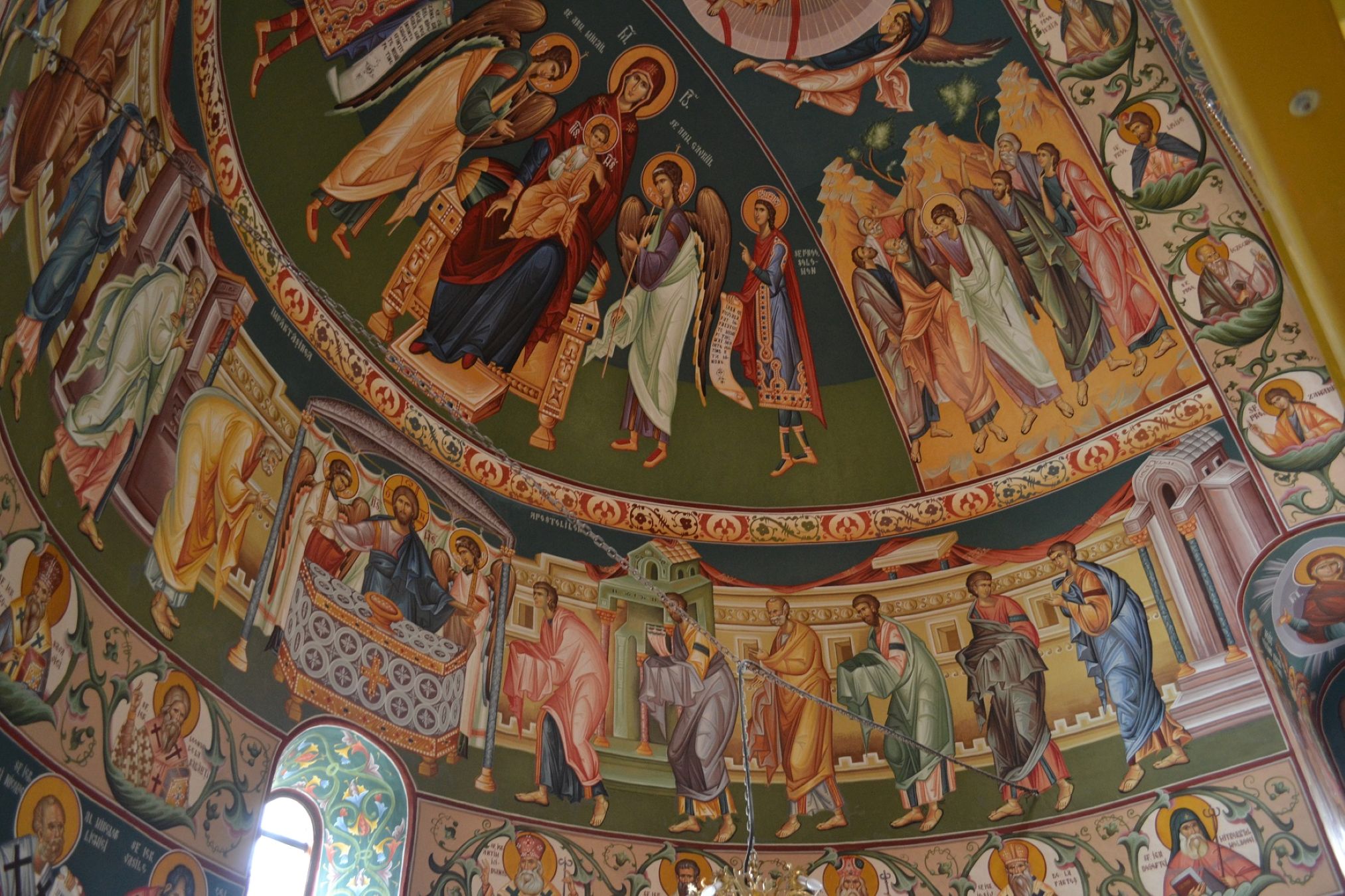 Licitație pentru pictura unei biserici din Botoșani 