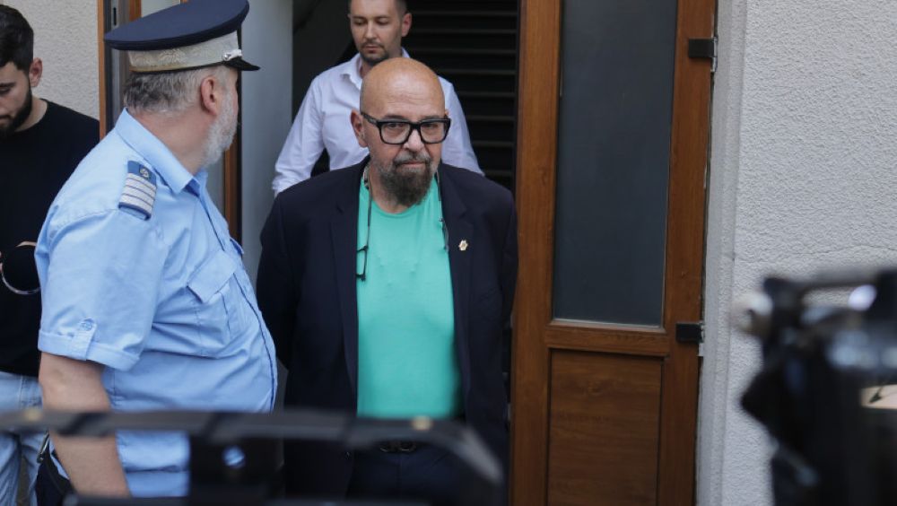 Piedone pus sub control judiciar, STENOGRAME la dosar: Pune-i p-ăia să-și ia halate, tot ce trebuie pe ei