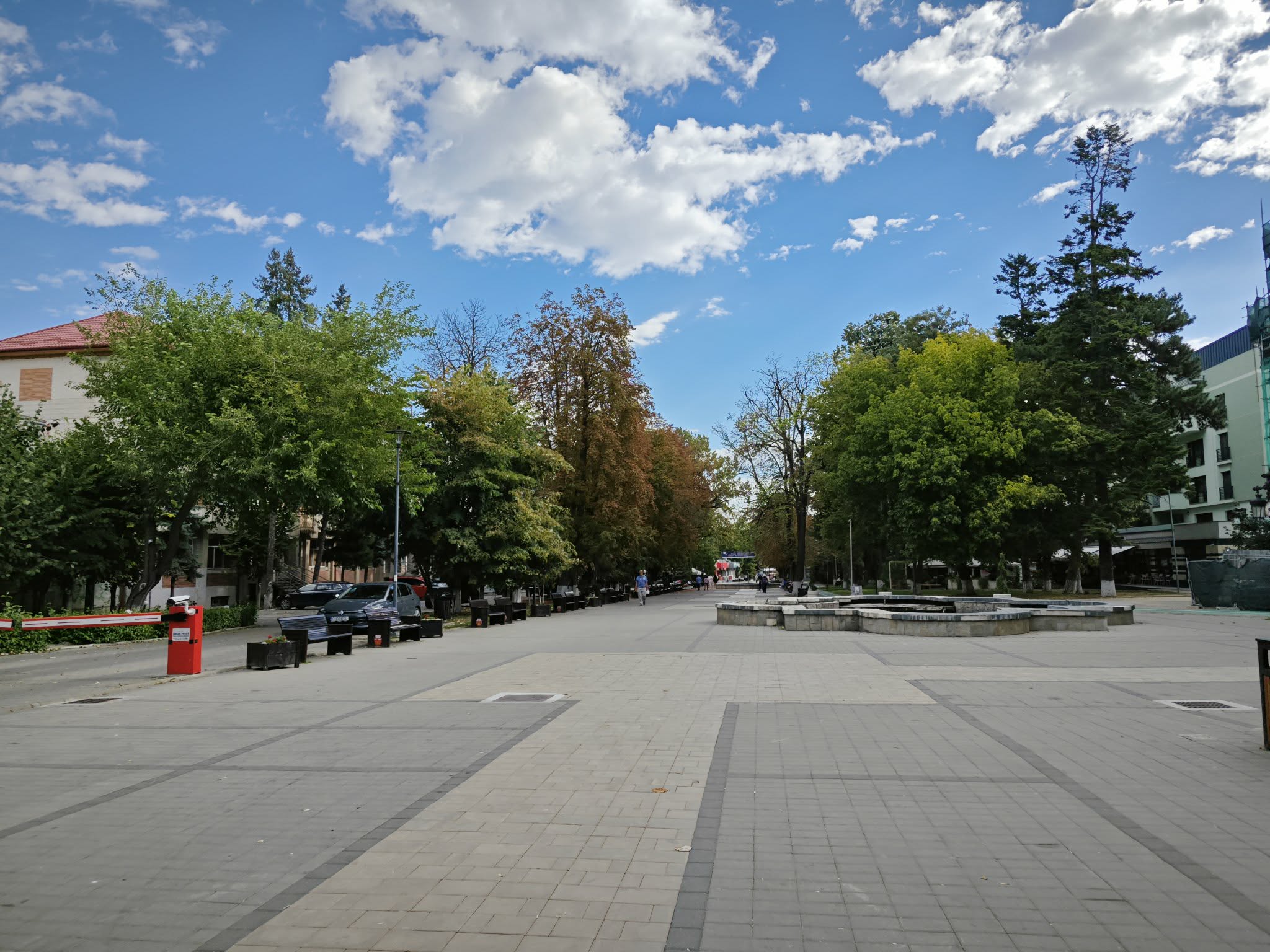 Botoșănenii pot decide viitorul centrului orașului: Chestionar pentru regenerarea Pietonalului Unirii și a cinematografului