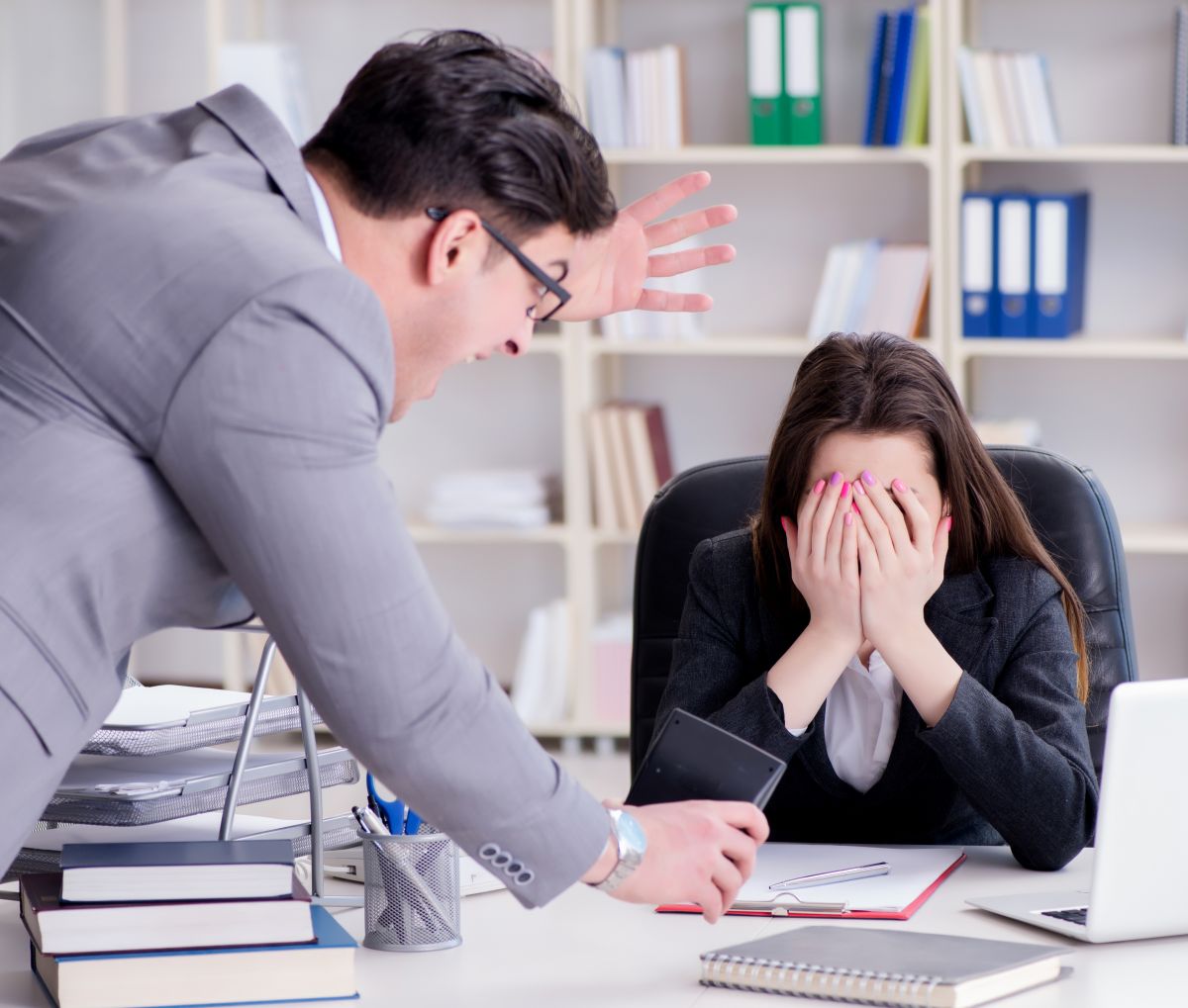 Zeci de reclamații la ITM: De la salarii neplătite la agresiune verbală