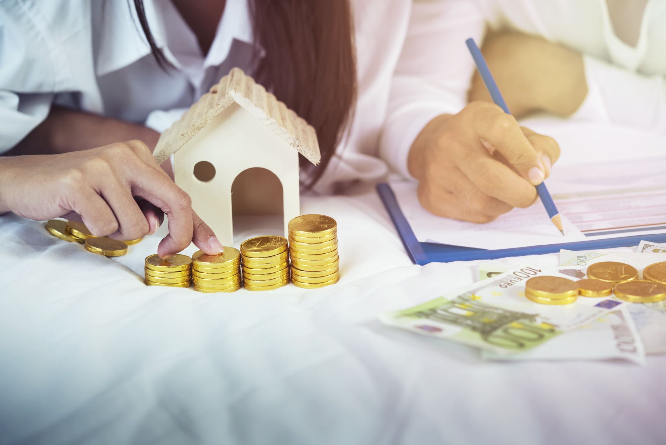 Explozie a prețurilor la chirii: Cât costă să închiriezi în marile orașe universitare