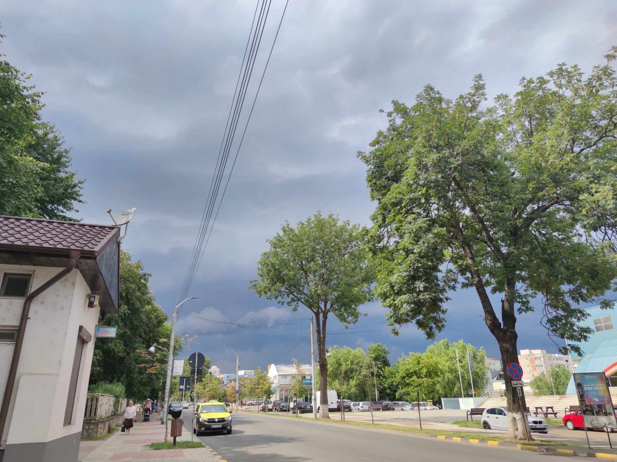 PROGNOZA meteo pe două săptămâni: CÂND sunt anunțate ploi 