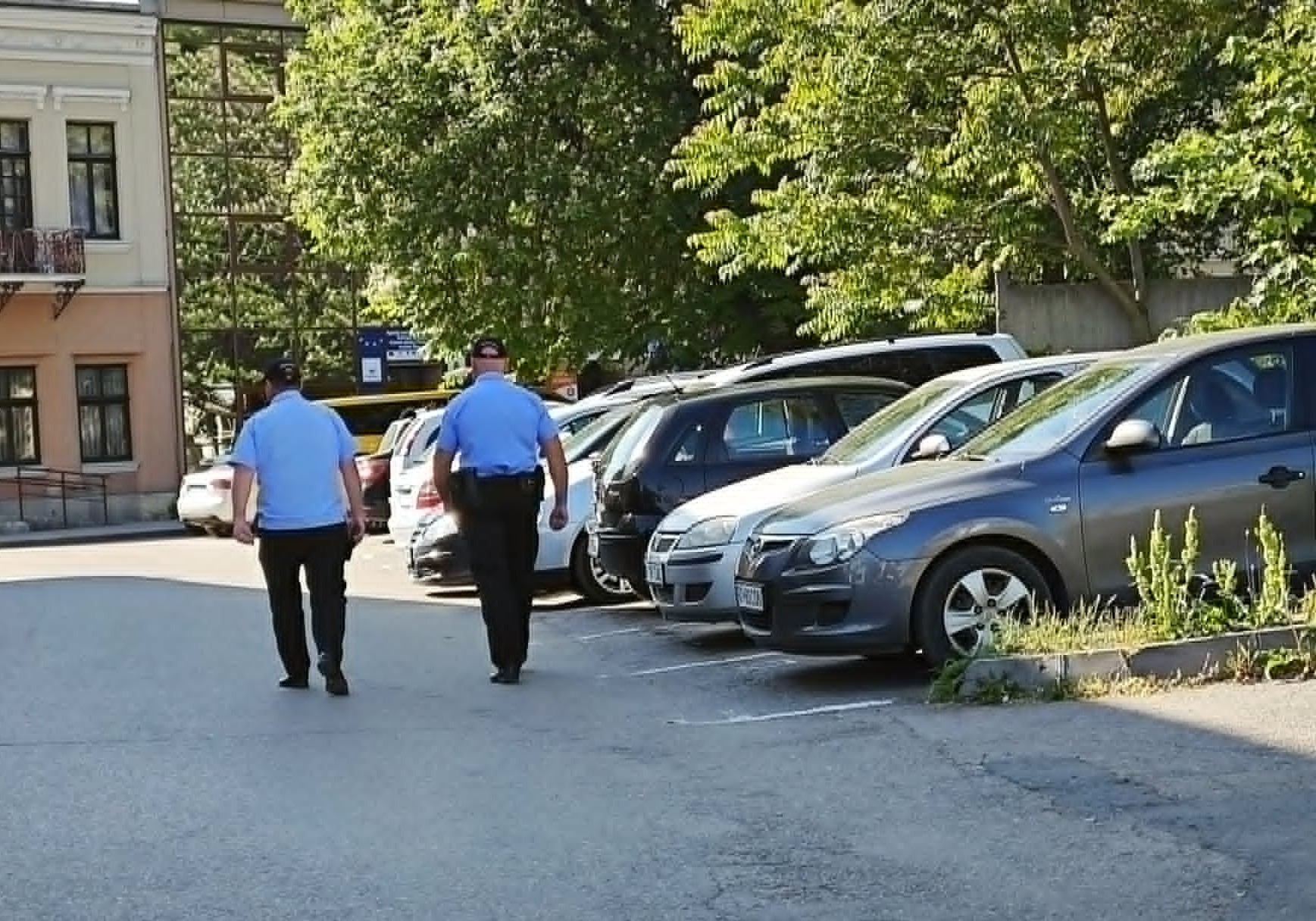Un botoșănean care înjura câțiva angajați în Centrul Vechi a fost amendat de polițiștii locali 