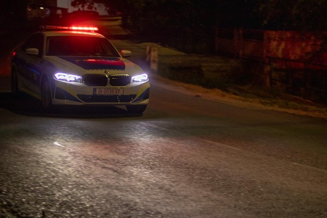 Șofer beat și fără permis, implicat într-un accident: Trei persoane au ajuns la spital