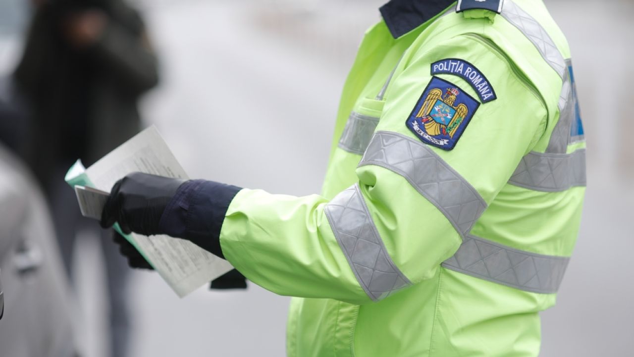 Noi reguli pentru șoferi privind amenzile au intrat în vigoare: Cât timp vor putea achita doar jumătate din sumă