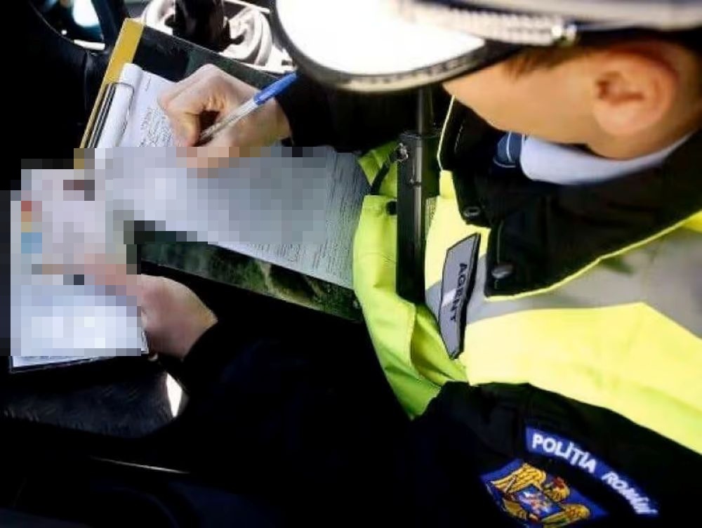 Tânăr „liniștit” în trafic cu un dosar penal: CE au descoperit polițiștii la control  