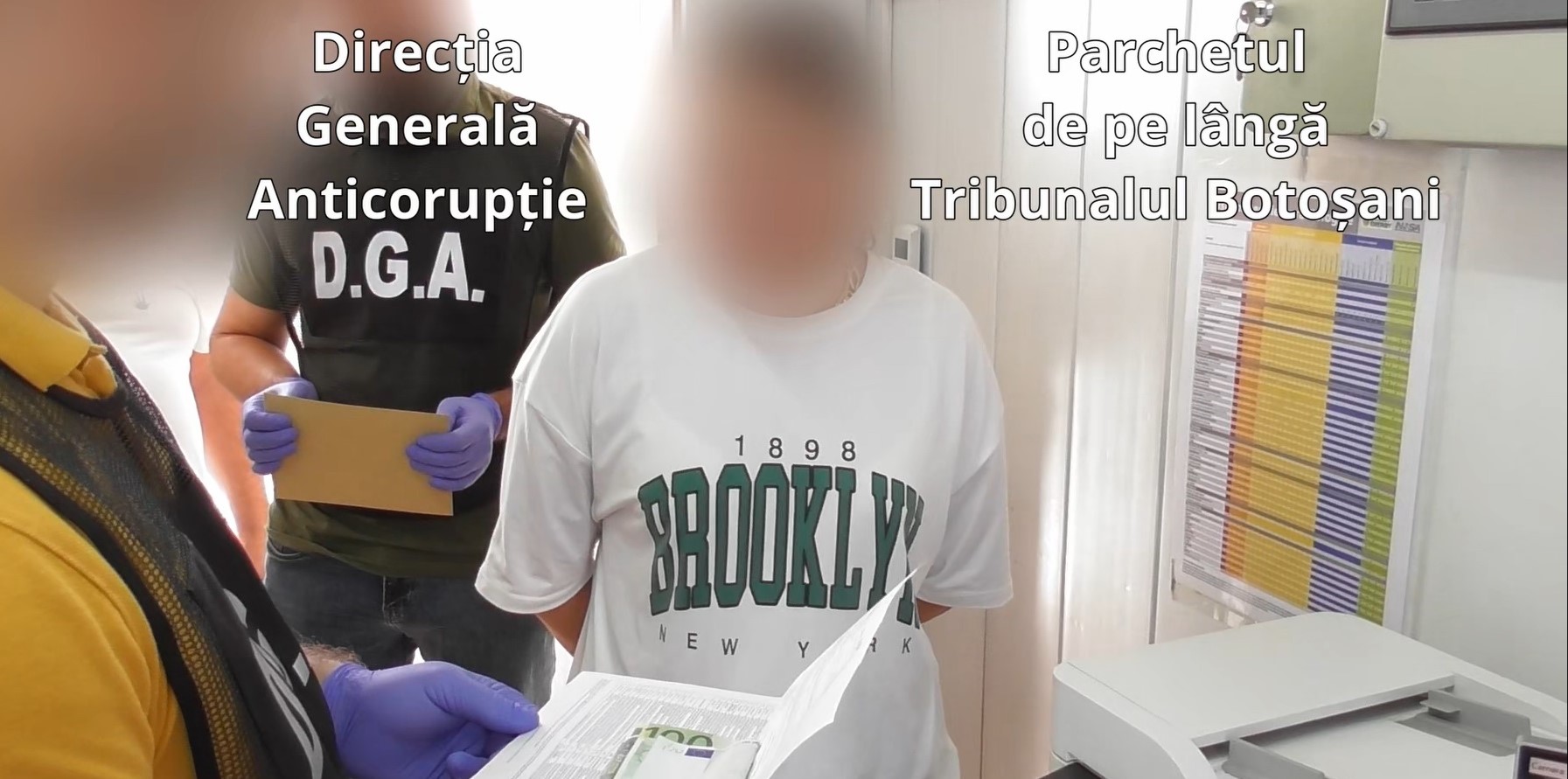 O femeie l-a mituit cu 200 de euro pe un polițist de la Botoșani – VIDEO 