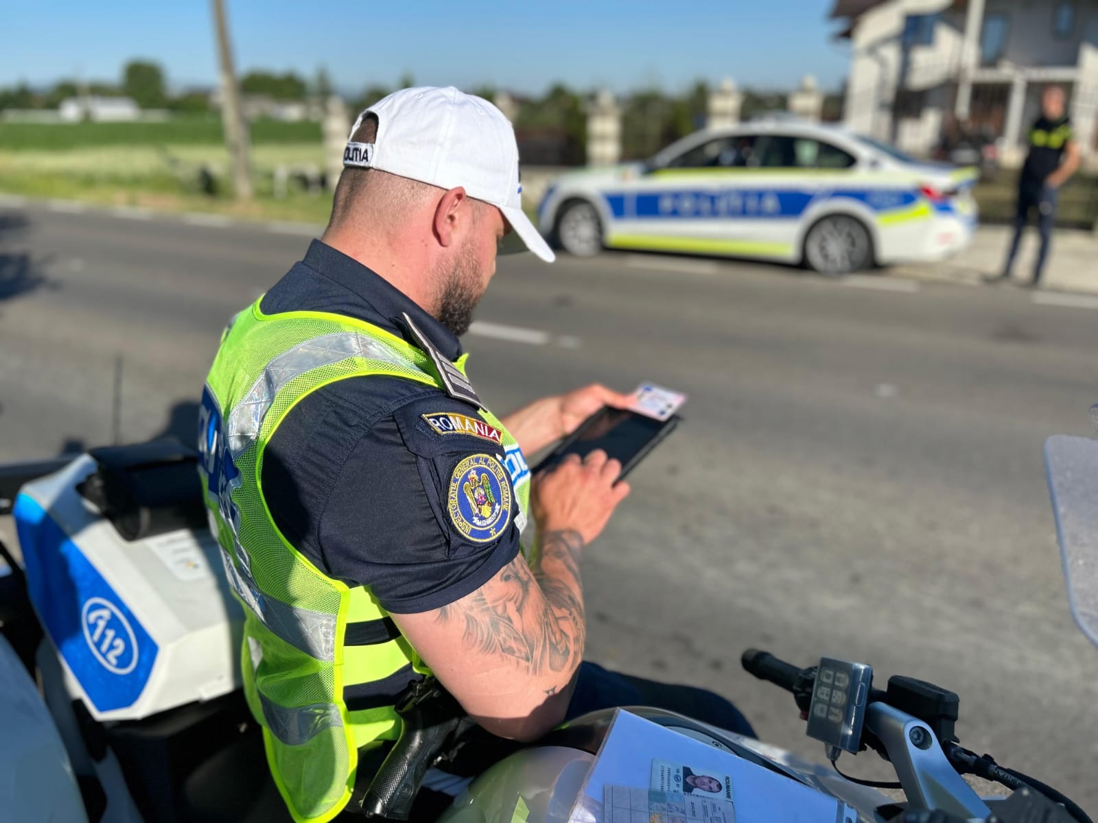 Orășel împânzit de Poliție, zeci de mașini au fost verificate 