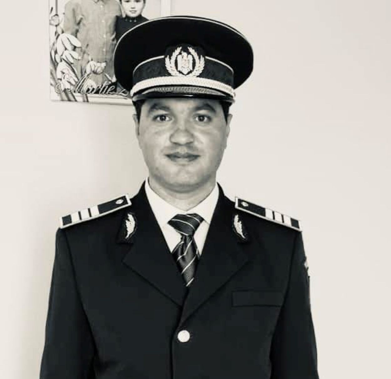 Polițist de 38 de ani găsit mort într-o pădure 