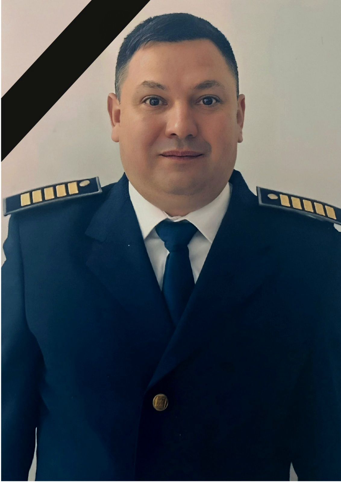 politist mort la doar 48 de ani.