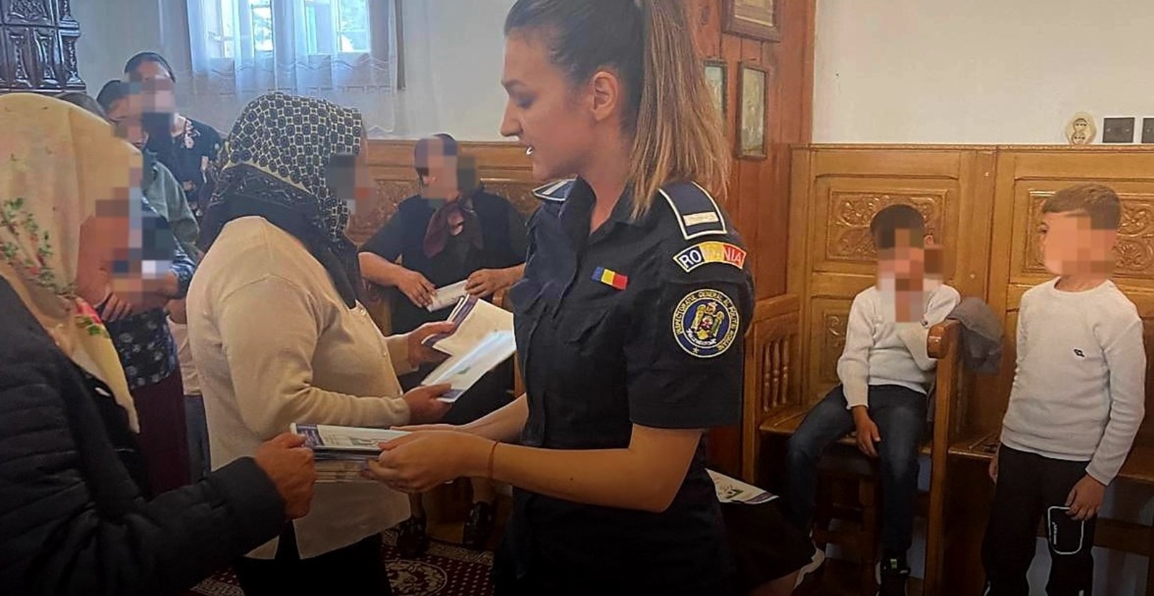 Polițiștii, prezenți într-o biserică din Botoșani: CE au transmis credincioșilor