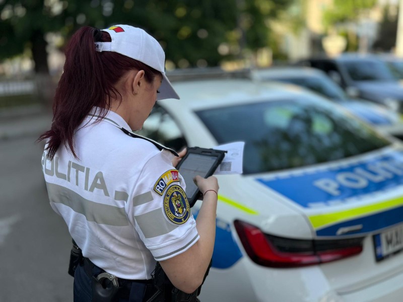 politisti confiscari