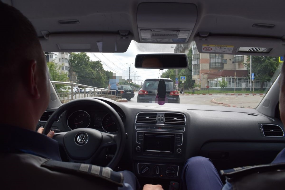 Dotări moderne pentru polițiștii botoșăneni, de la armament la dispozitive Spike 