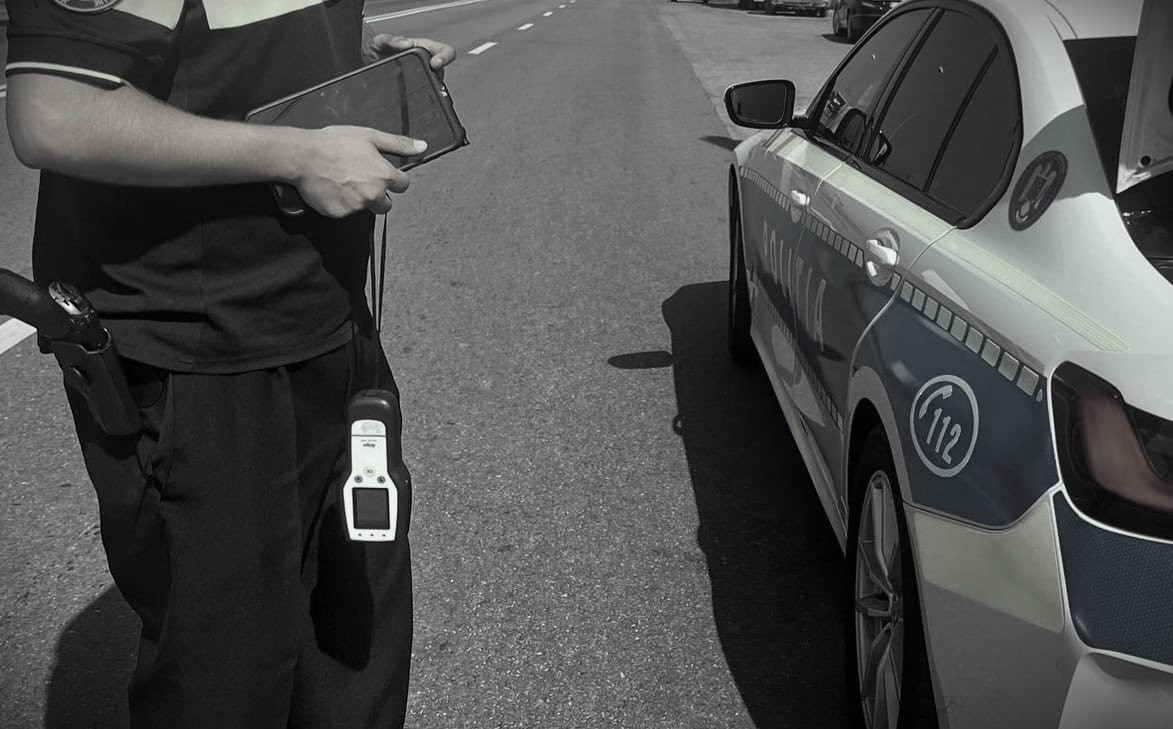 Amendă de 4.000 de lei pentru un șofer „ochit” de polițiști 