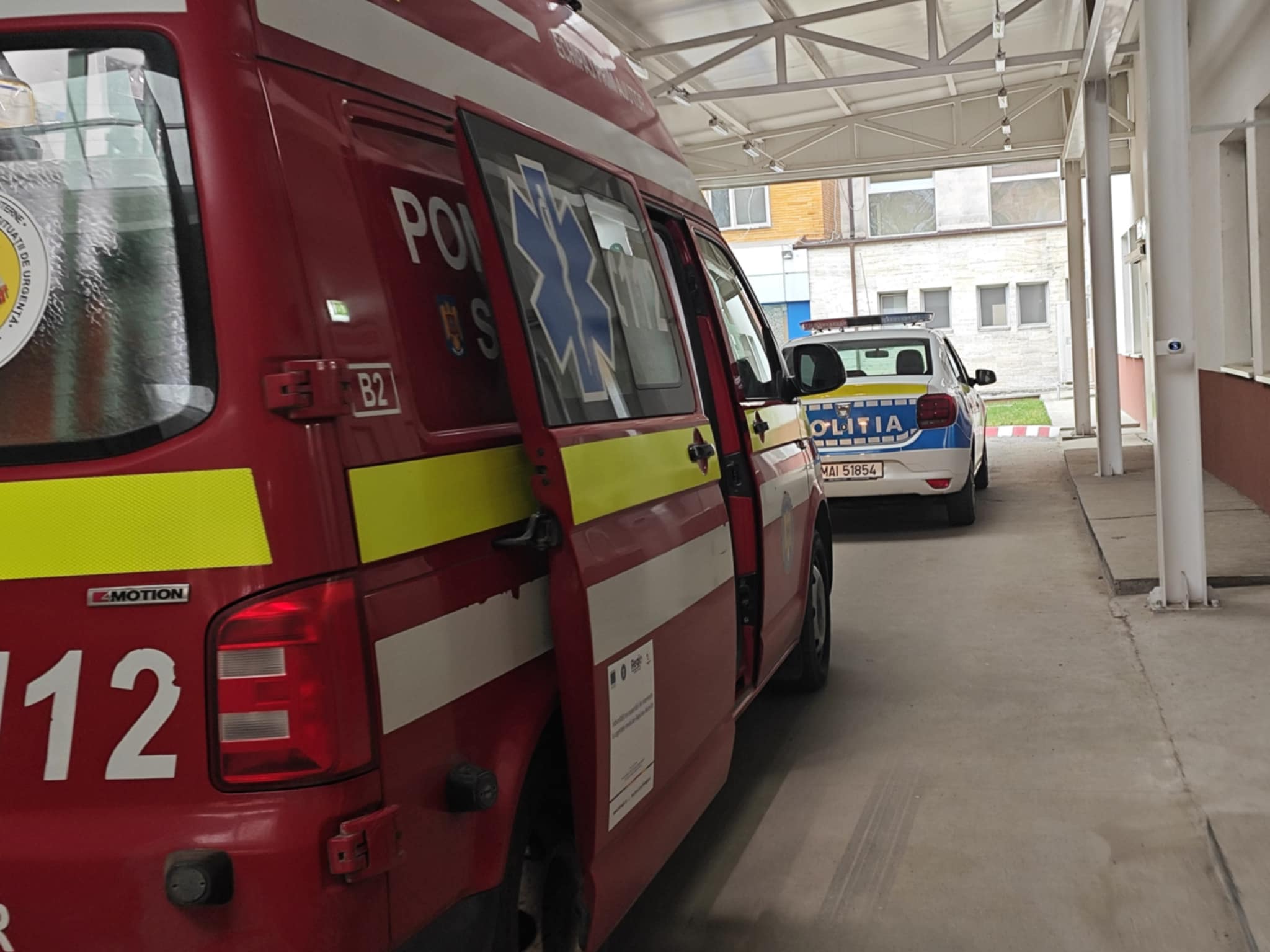 Plimbare în trafic terminată cu „o vizită” la spital