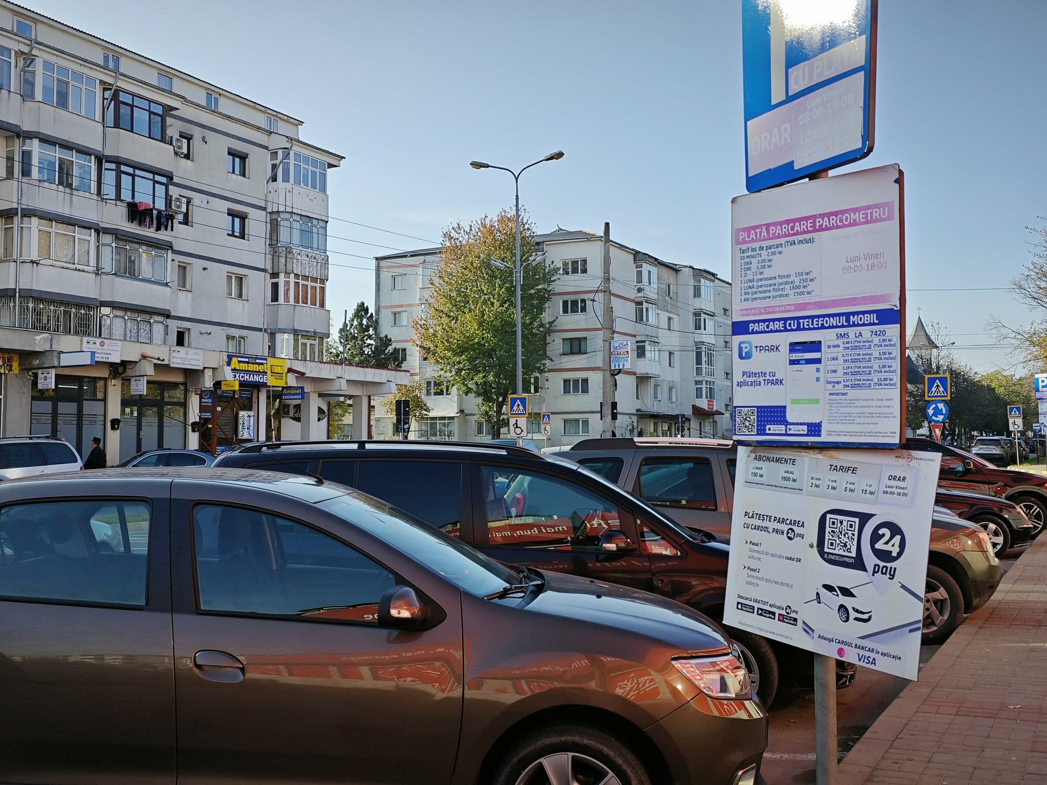 politistii locali au dat amenzi in parcarile cu plata