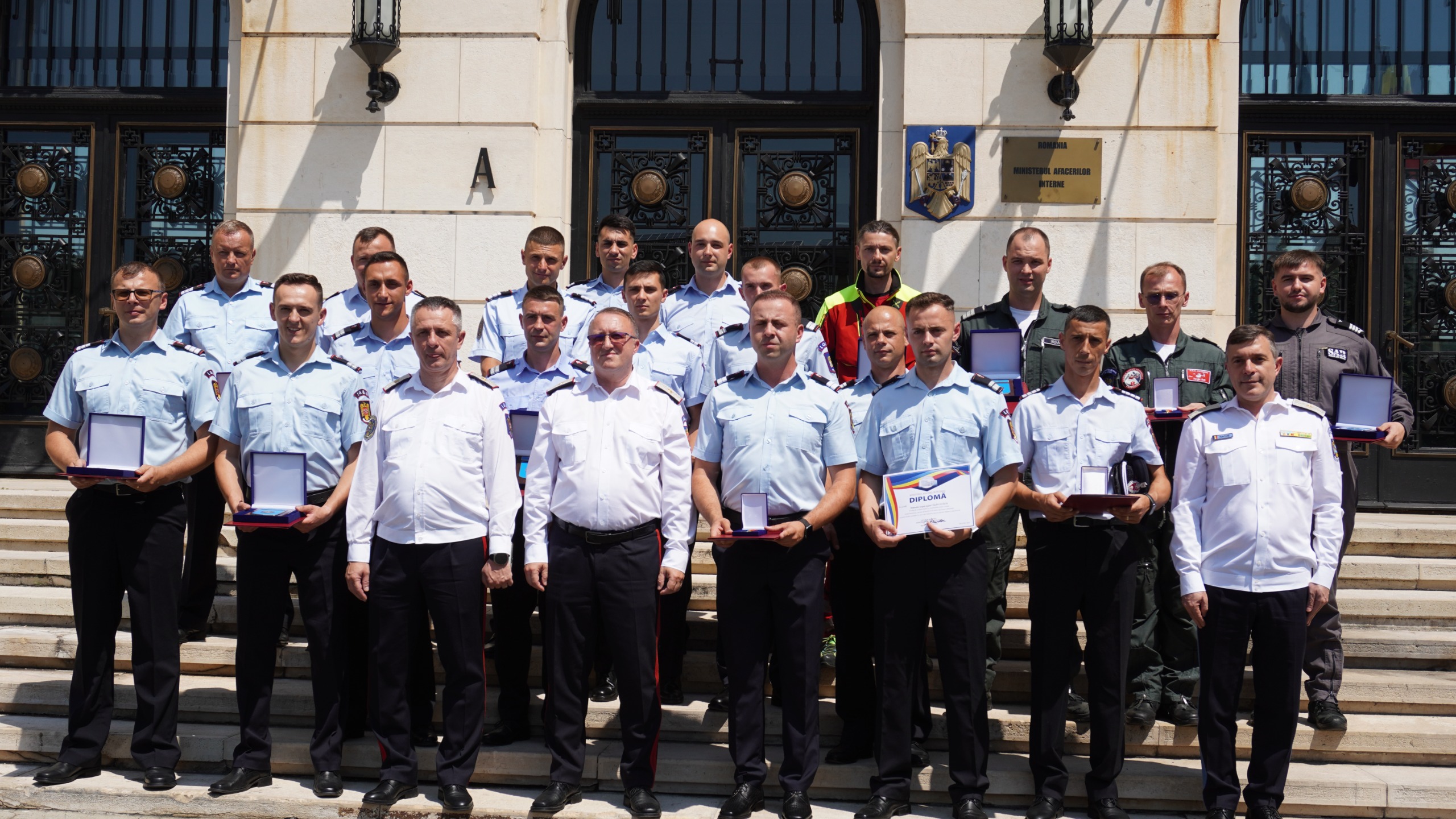 pompieri premiati de ministru
