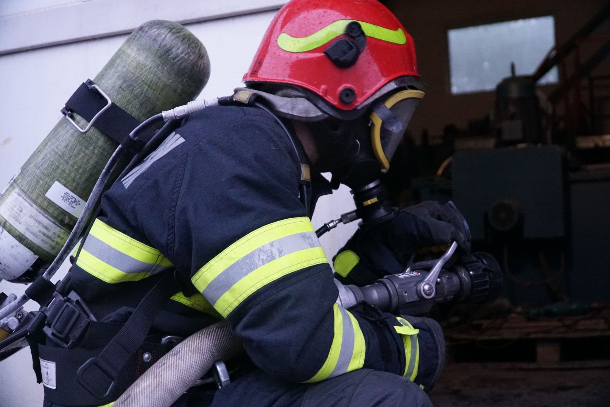 Pompierii botoșăneni, sfaturi importante pentru gospodine: Menţineţi permanent curăţenia şi ordinea în bucătării 