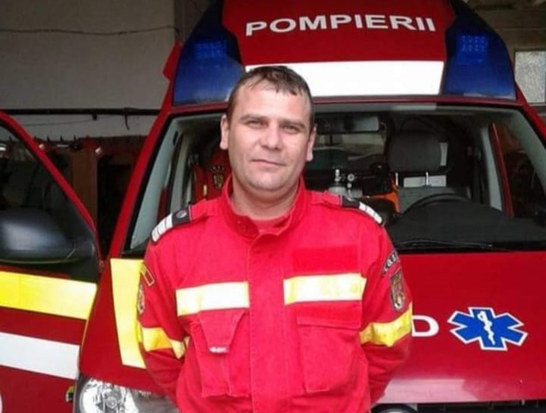Omul potrivit, la locul potrivit: Pompierul din Botoșani care a ajutat victimele unui accident grav în drum spre casă