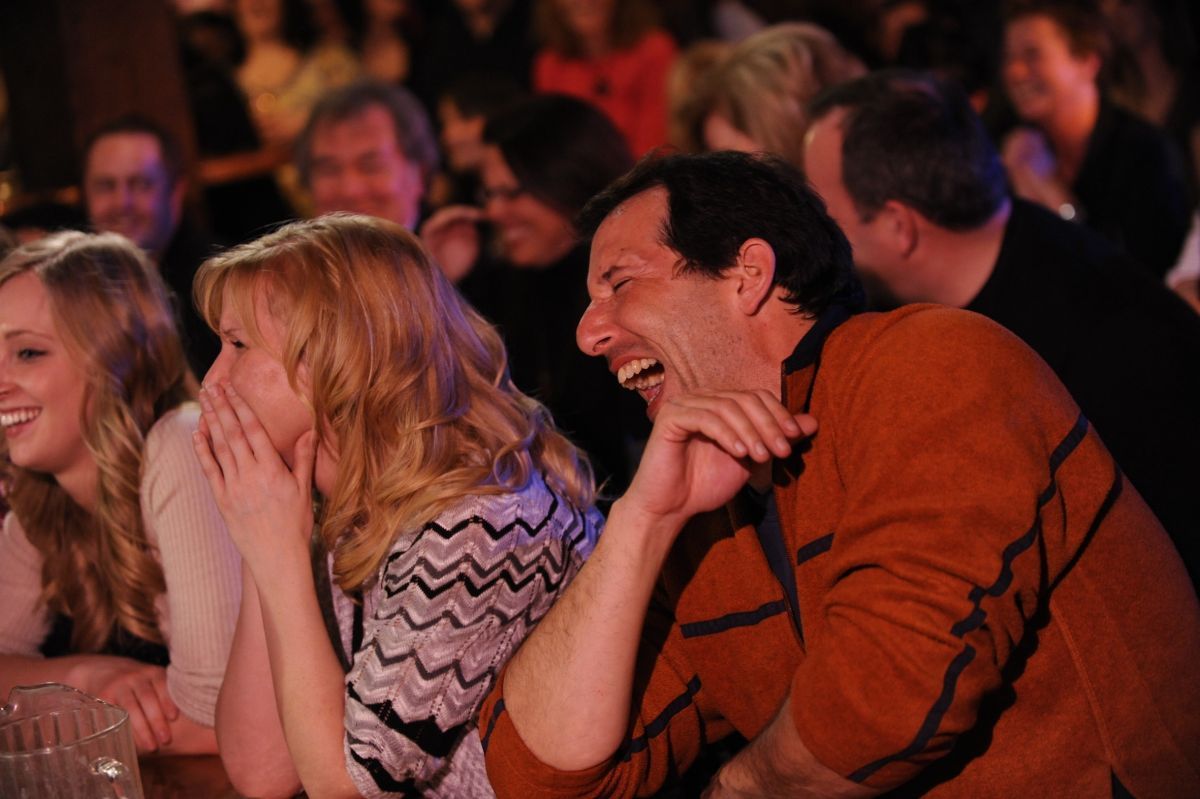 Un actor celebru de stand–up comedy vine la Botoșani