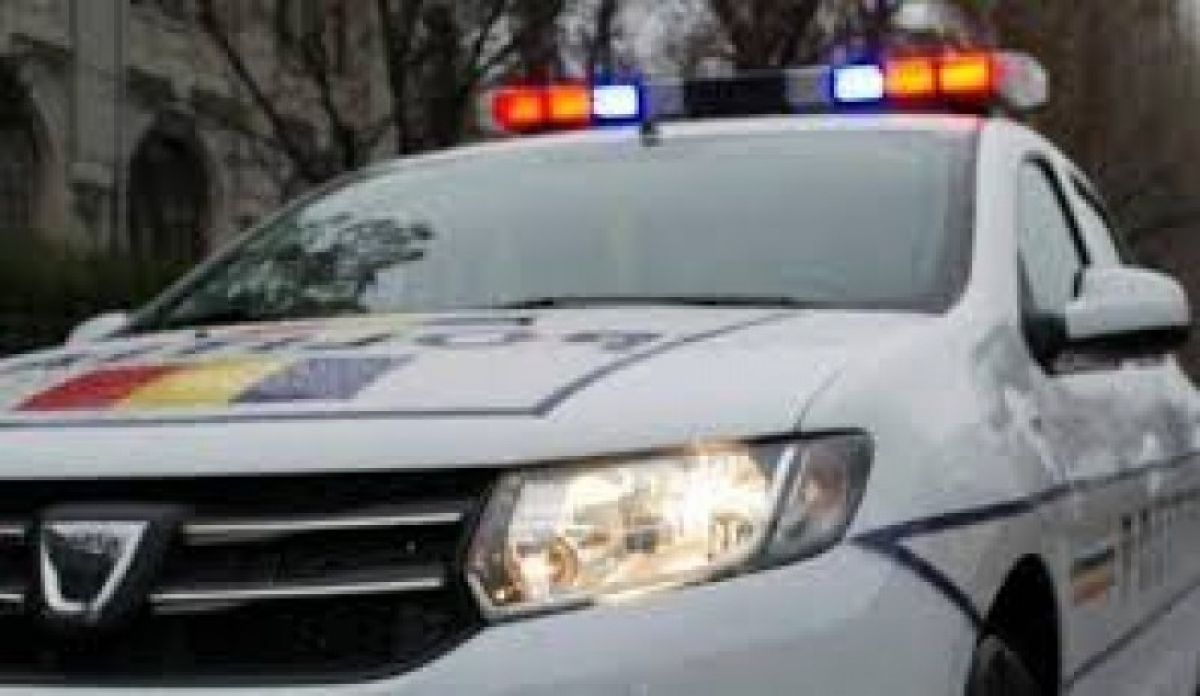 Cu pilotele pe ulița satului, AMENZI usturătoare și avertismente pentru cetățeni