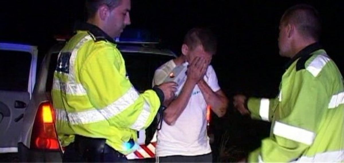 La 18 ani, condusul e o joacă: Nici bine nu a început șoferia că s-a ales cu dosar PENAL