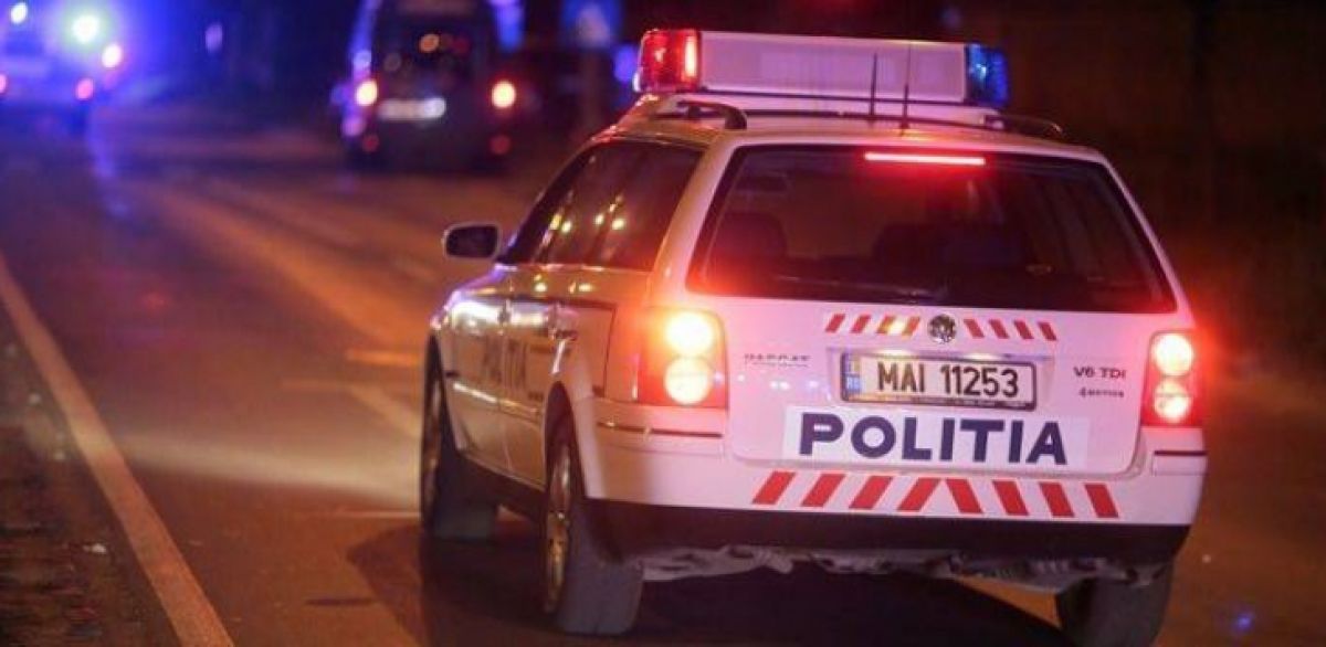 Mort de beat, s-a oprit cu mașina în mijlocul drumului: CE a urmat