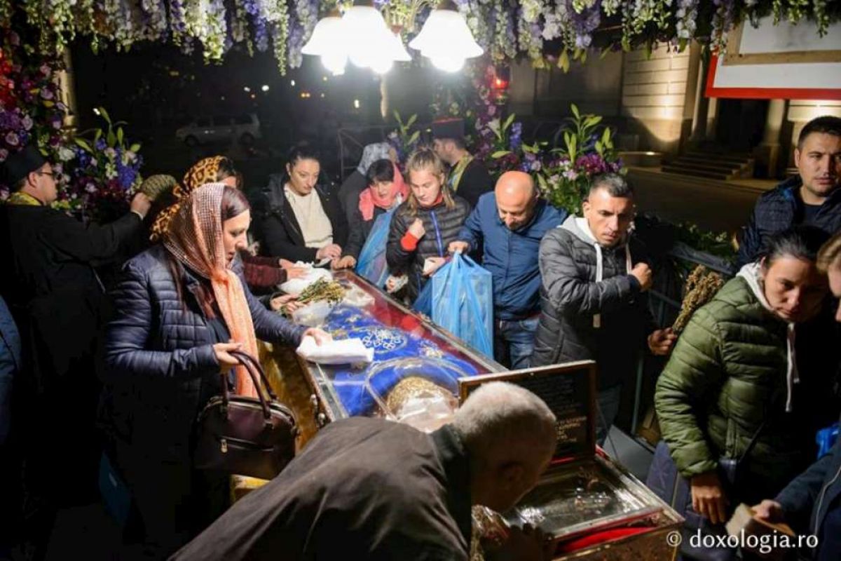 O biserică din Botoșani invită credincioșii la un pelerinaj organizat la hramul Sfintei Cuvioase Parascheva