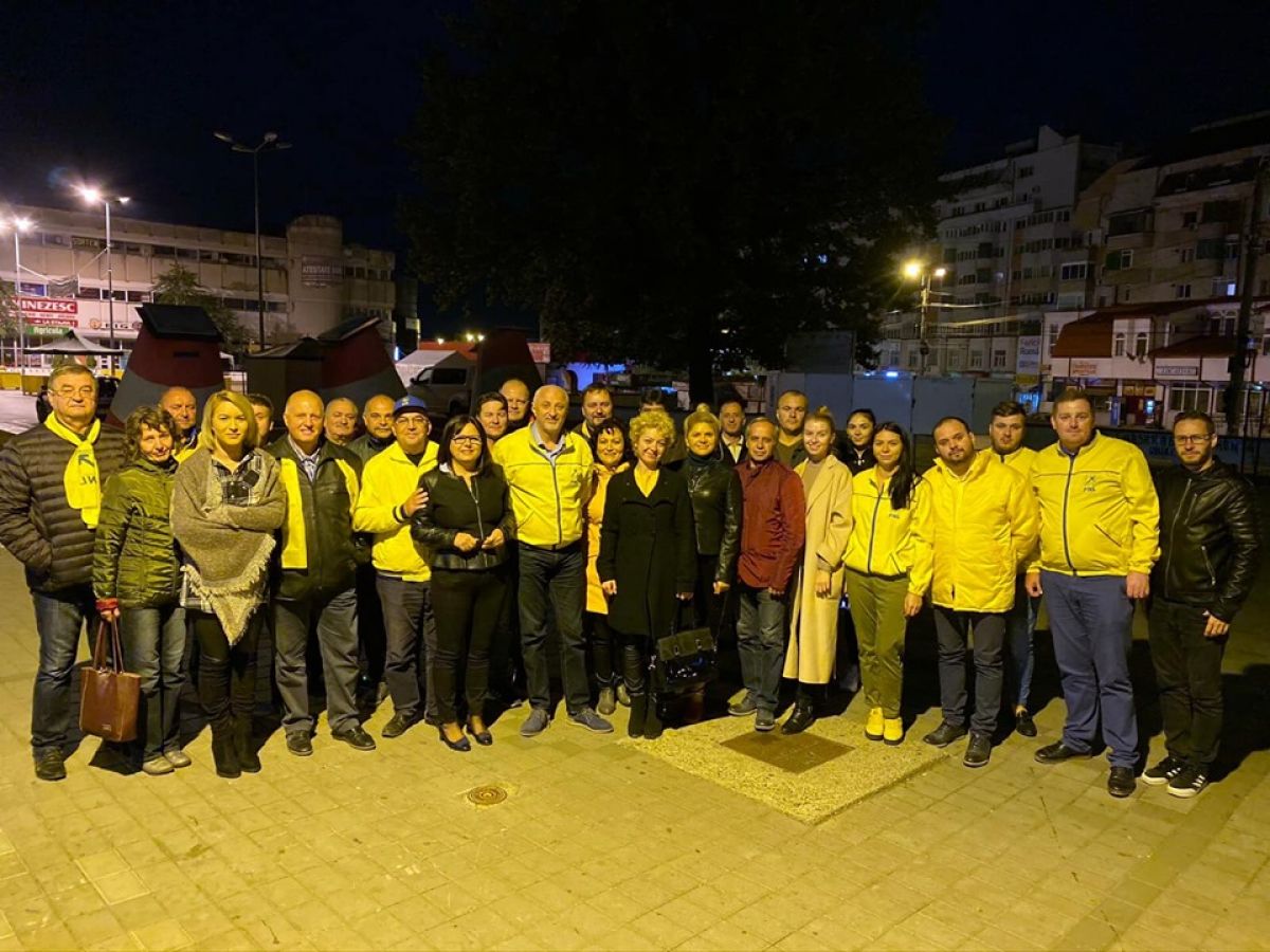 Campania electorală a lui Iohannis lansată la aceeași oră, în toată țara – TARGHETUL Botoșaniului