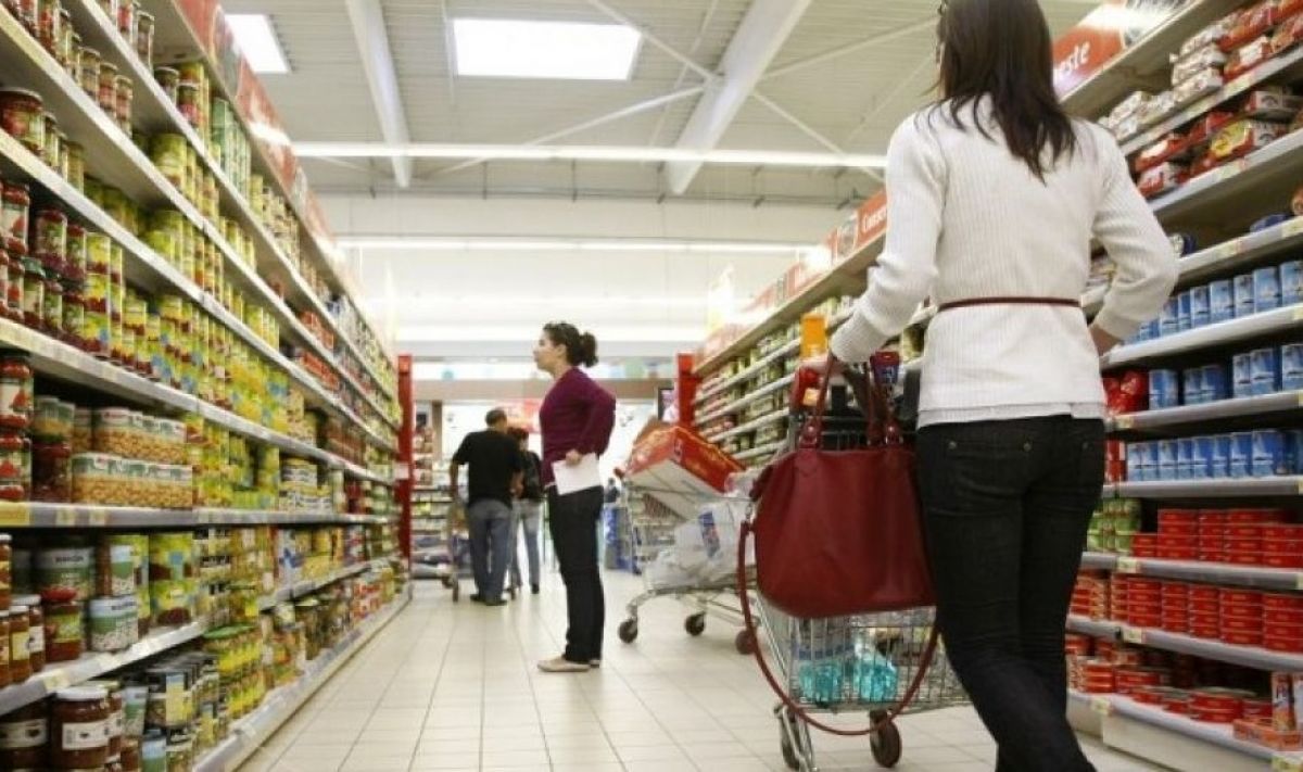 Angajări la un hipermarket din Botoșani, ȘASE posturi disponibile