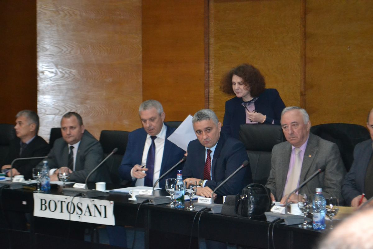 SCANDAL în plen de la împărțeala banilor către primării: Este un abuz