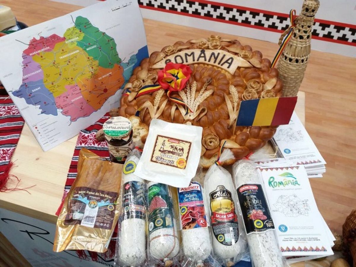 În căutarea brandului de ţară, cu producători din Botoșani: Trebuie să dezvoltăm cultura gastronomică locală