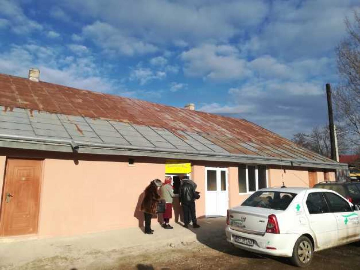 Brutăria socială care hrăneşte 500 de nevoiaşi şi plăteşte profesori