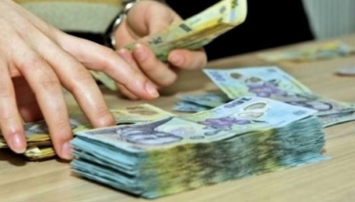 PROPUNERE: Creșterile salariale ale profesorilor să fie condiționate de performanță