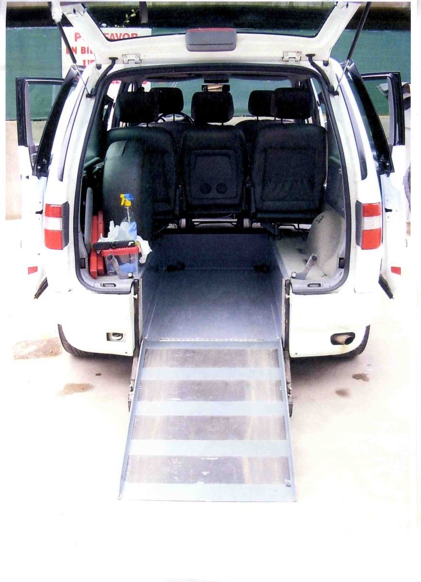 INEDIT: Târg de meșteșuguri pentru achiziția unei mașini speciale, într-un oraș botoșănean: O mobilizare puternică din partea noastră va face mult bine oamenilor dragi - VIDEO