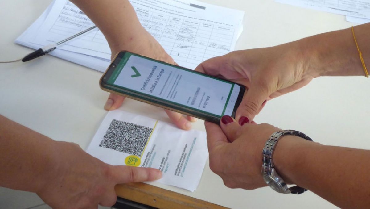 Proiect de lege: Nevaccinații și-ar putea pierde și locurile de muncă