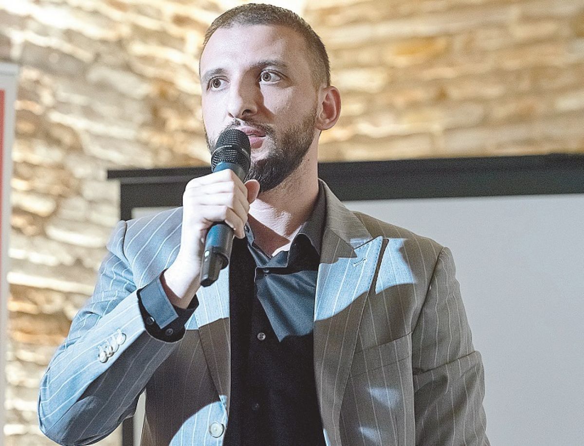 Planurile lui Ștefan Mandachi - Container și parc de distracție ȋntr-un sat din Botoșani: Probabil voi fi gata cu amenajarea până la 1 iunie - FOTO