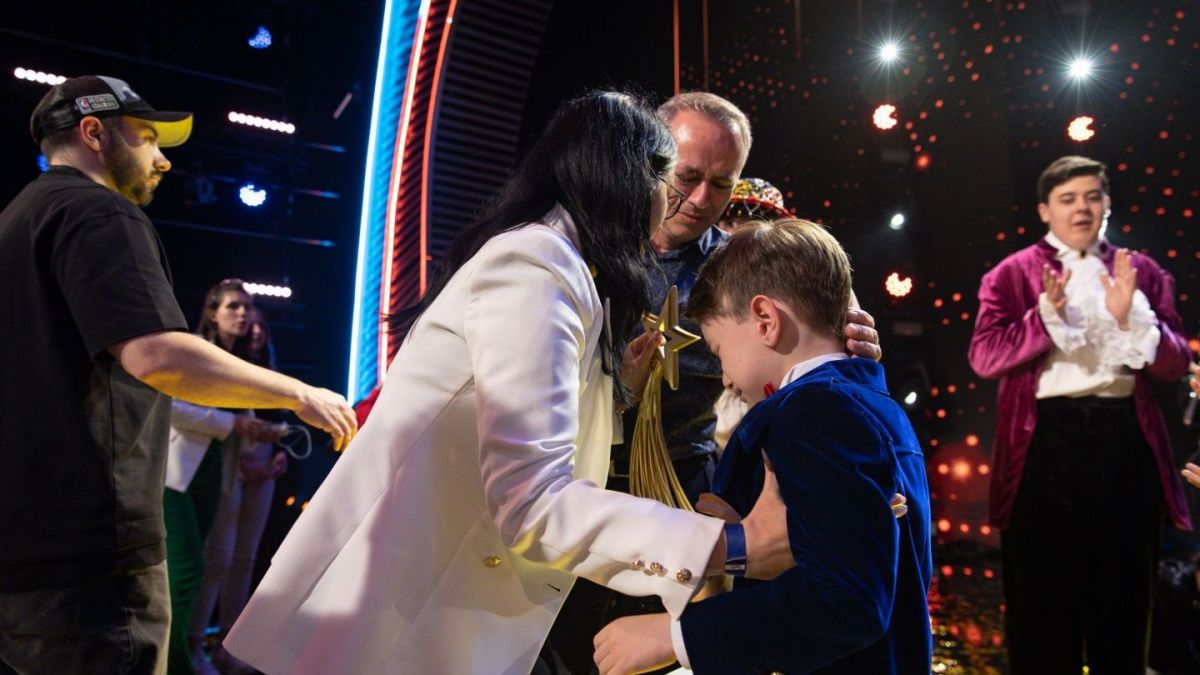 Primul preot care sare în apărarea lui Rareș: Cred cu tărie faptul că chipul României se regăsește în acest puști