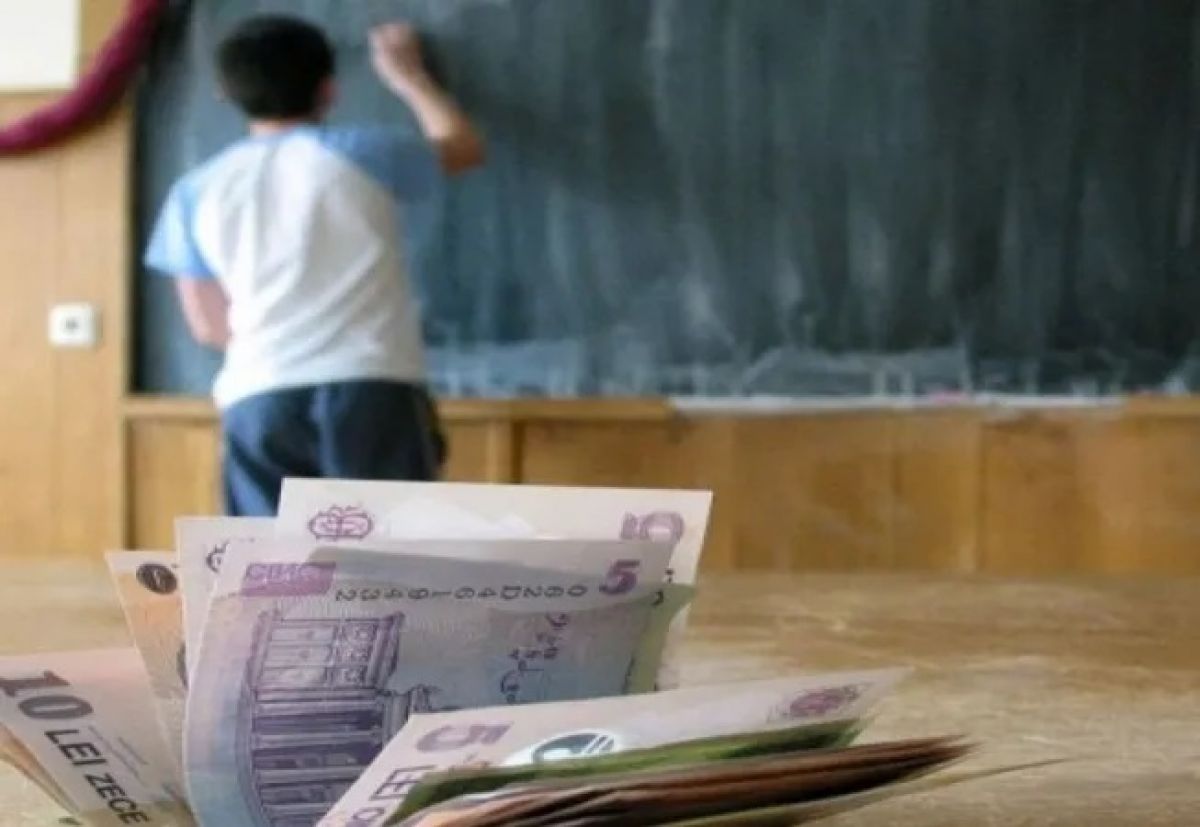 Elevii primesc burse mai mari, însă se va tăia MASIV din banii pe care aceștia îi încasează