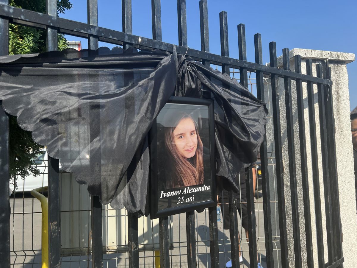 Tips & Tricks: Ce cărți poți oferi de Crăciun persoanelor dragi?