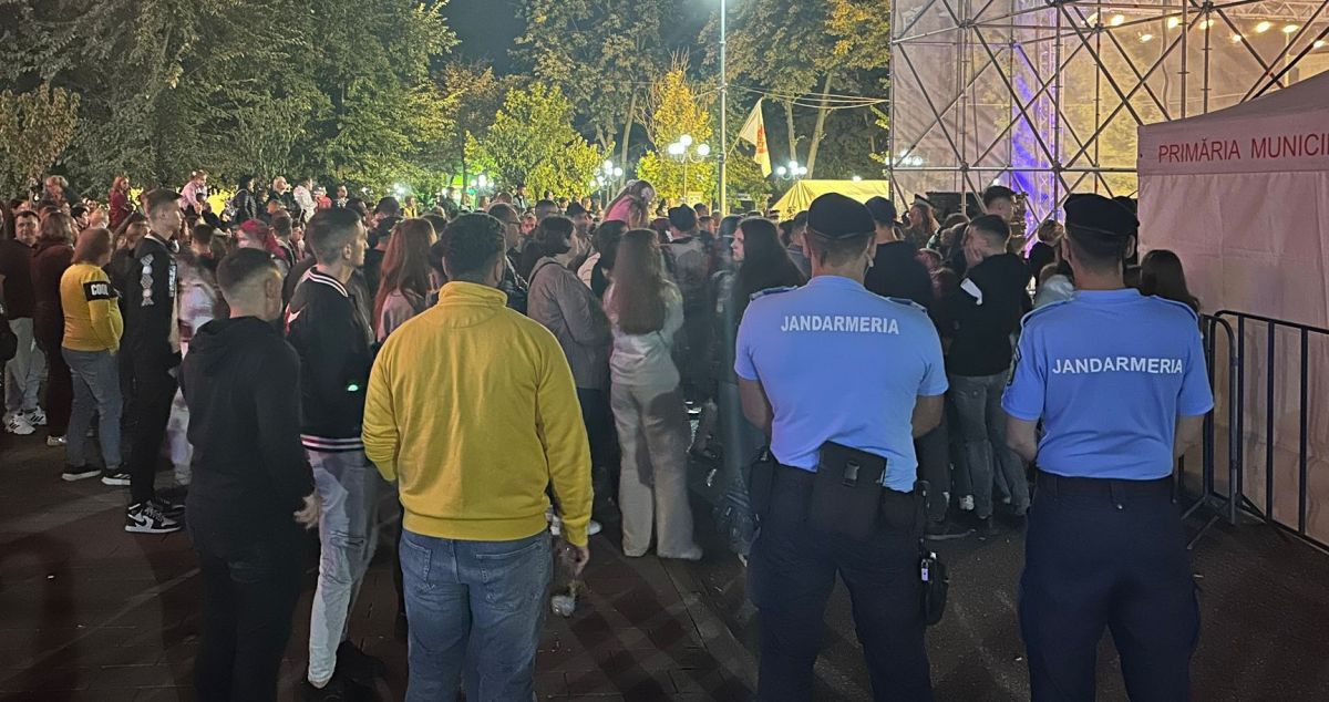 Doi tineri găsiți cu droguri în buzunar la Zilele municipiului Dorohoi