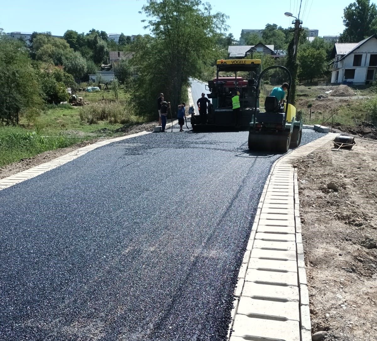Primarul a anunțat încă o stradă care intră în modernizare: Anul acesta va fi al asfaltărilor